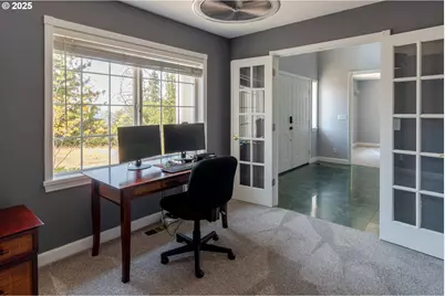 416 Elmar Dr, Winchester, OR 97495 - Photo 4