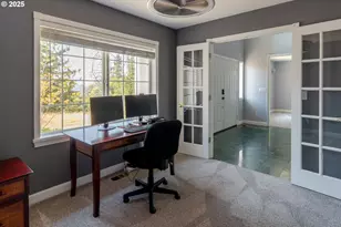 416 Elmar Dr, Winchester, OR 97495 - Photo 4