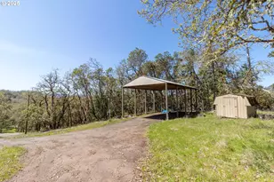 416 Elmar Dr, Winchester, OR 97495 - Photo 36