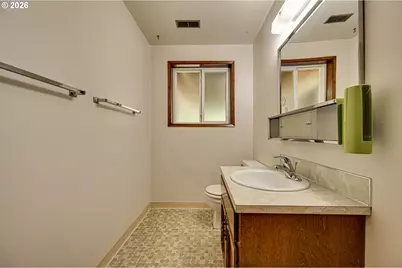 11501 NE Sylvan Ter, Vancouver, WA 98686 - Photo 22