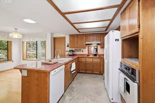2983 Timberline Dr, Eugene, OR 97405 - Photo 10