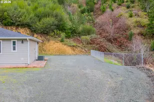 16855 Hwy 42, Myrtle Point, OR 97458 - Photo 40