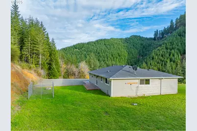 16855 Highway 42, Myrtle Point, OR 97458 - Photo 36