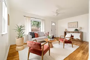 8609 SE Flavel St, Portland, OR 97266 - Photo 8