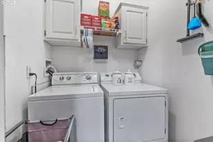 620 N Bay St, Waldport, OR 97394 - Photo 12