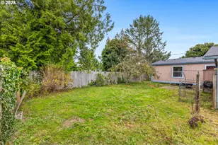 620 N Bay St, Waldport, OR 97394 - Photo 24