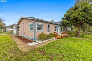 620 N Bay St, Waldport, OR 97394 - Photo 30