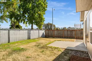 896 SE 74th Ave, Hillsboro, OR 97123 - Photo 34