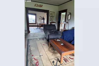 83354 N Pacific Hwy, Creswell, OR 97426 - Photo 8