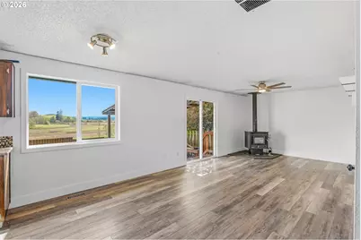 1020 SE Fir Grove Loop, Hillsboro, OR 97123 - Photo 6