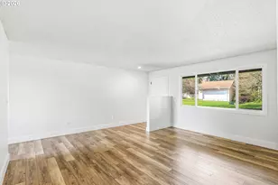 1020 SE Fir Grove Loop, Hillsboro, OR 97123 - Photo 4