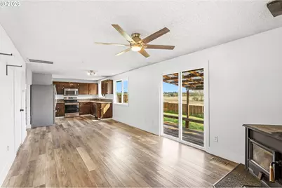 1020 SE Fir Grove Loop, Hillsboro, OR 97123 - Photo 8