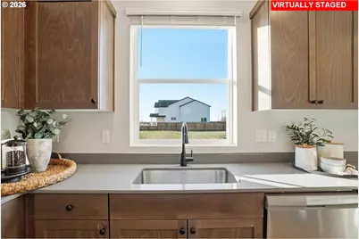 429 NE Hunter Dr, Estacada, OR 97023 - Photo 6