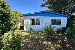 1601 Rhododendron Dr, Florence, OR 97439 - Photo 30