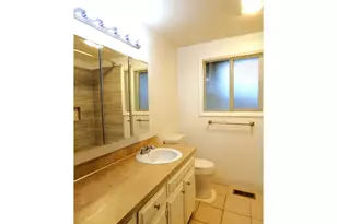 4016 45th Ave NE, Salem, OR 97305 - Photo 8