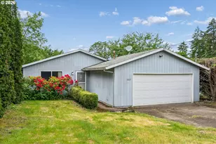11037 SW 61st Ave, Portland, OR 97219 - Photo 2