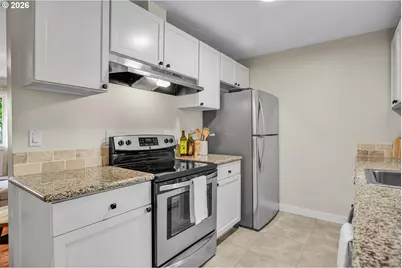 13295 SW Oakwood St, Beaverton, OR 97005 - Photo 10