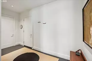 311 NW 12th Ave, Portland, OR 97209 - Photo 40