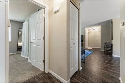 8315 SW La Mancha Ct, Portland, OR 97224 - Photo 12