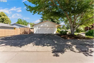 8315 SW La Mancha Ct, Portland, OR 97224 - Photo 2