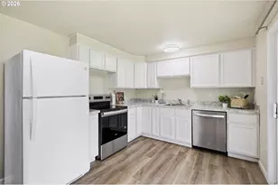 266 40th St, Springfield, OR 97478 - Photo 14