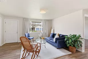 266 40th St, Springfield, OR 97478 - Photo 8