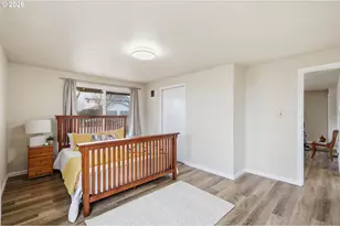 266 40th St, Springfield, OR 97478 - Photo 24