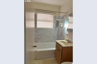 3405 SE 69th Ave, Portland, OR 97206 - Photo 8