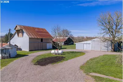 27144 Irish Bend Loop, Halsey, OR 97348 - Photo 32