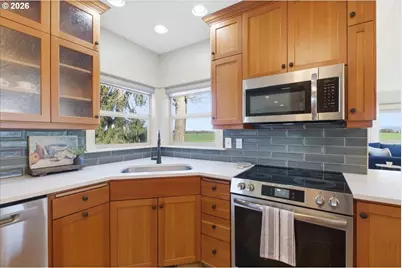 27144 Irish Bend Loop, Halsey, OR 97348 - Photo 10