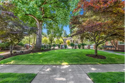 2555 NW Savier St #9, Portland, OR 97210 - Photo 34