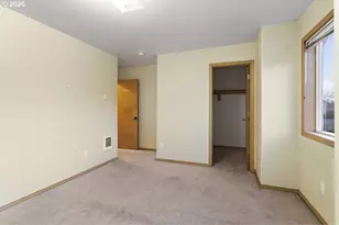 2330 SE Lee Ln, Portland, OR 97233 - Photo 14