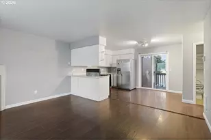2330 SE Lee Ln, Portland, OR 97233 - Photo 8