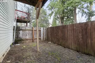 2330 SE Lee Ln, Portland, OR 97233 - Photo 22