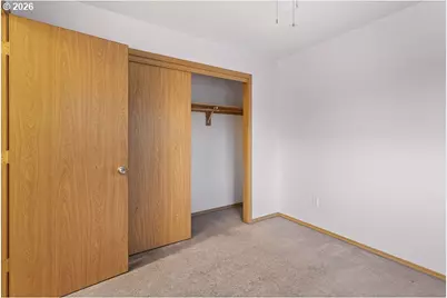 2330 SE Lee Ln, Portland, OR 97233 - Photo 10