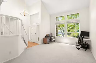 5135 Greensborough Ct, Lake Oswego, OR 97035 - Photo 4