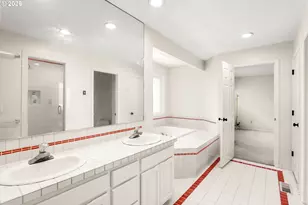 5135 Greensborough Ct, Lake Oswego, OR 97035 - Photo 20