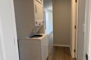 16901 SE Division St, Portland, OR 97236 - Photo 10