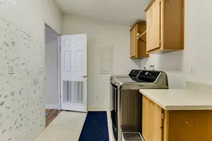 5301 Glenn Ellen Dr, Eugene, OR 97402 - Photo 32