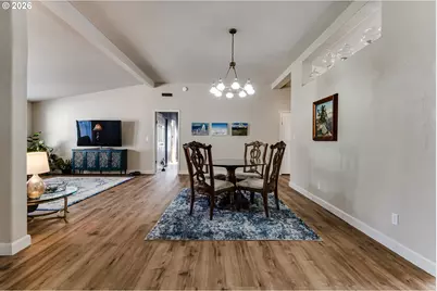 5301 Glenn Ellen Dr, Eugene, OR 97402 - Photo 6