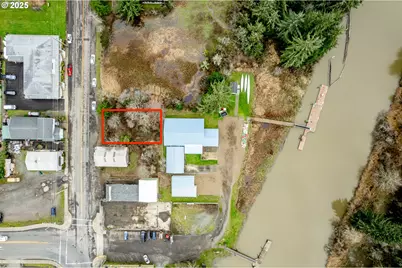 36055 7th St, Nehalem, OR 97131 - Photo 10