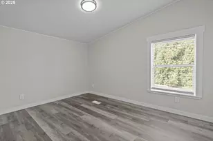 1074 Rodan Ave SE, Salem, OR 97306 - Photo 18