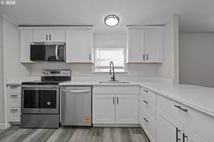 1074 Rodan Ave SE, Salem, OR 97306 - Photo 10