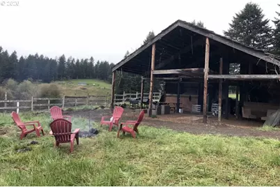 26400 SW Petes Mountain Rd, West Linn, OR 97068 - Photo 8