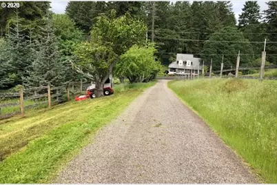 26400 SW Petes Mountain Rd, West Linn, OR 97068 - Photo 6