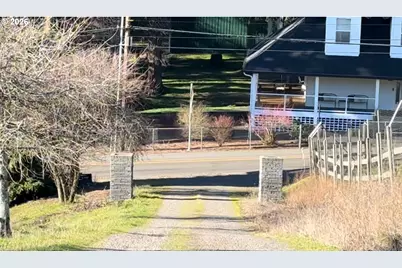 26400 SW Petes Mountain Rd, West Linn, OR 97068 - Photo 22