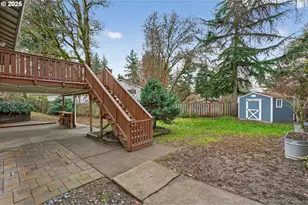 1944 NE Brogden Ct, Hillsboro, OR 97124 - Photo 40