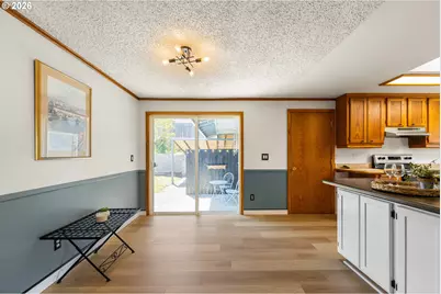 2449 Oak St, North Bend, OR 97459 - Photo 8