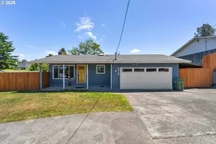 2449 Oak St, North Bend, OR 97459 - Photo 2