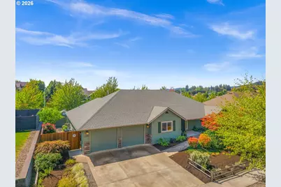2662 NW Mt Ashland Dr, McMinnville, OR 97128 - Photo 2
